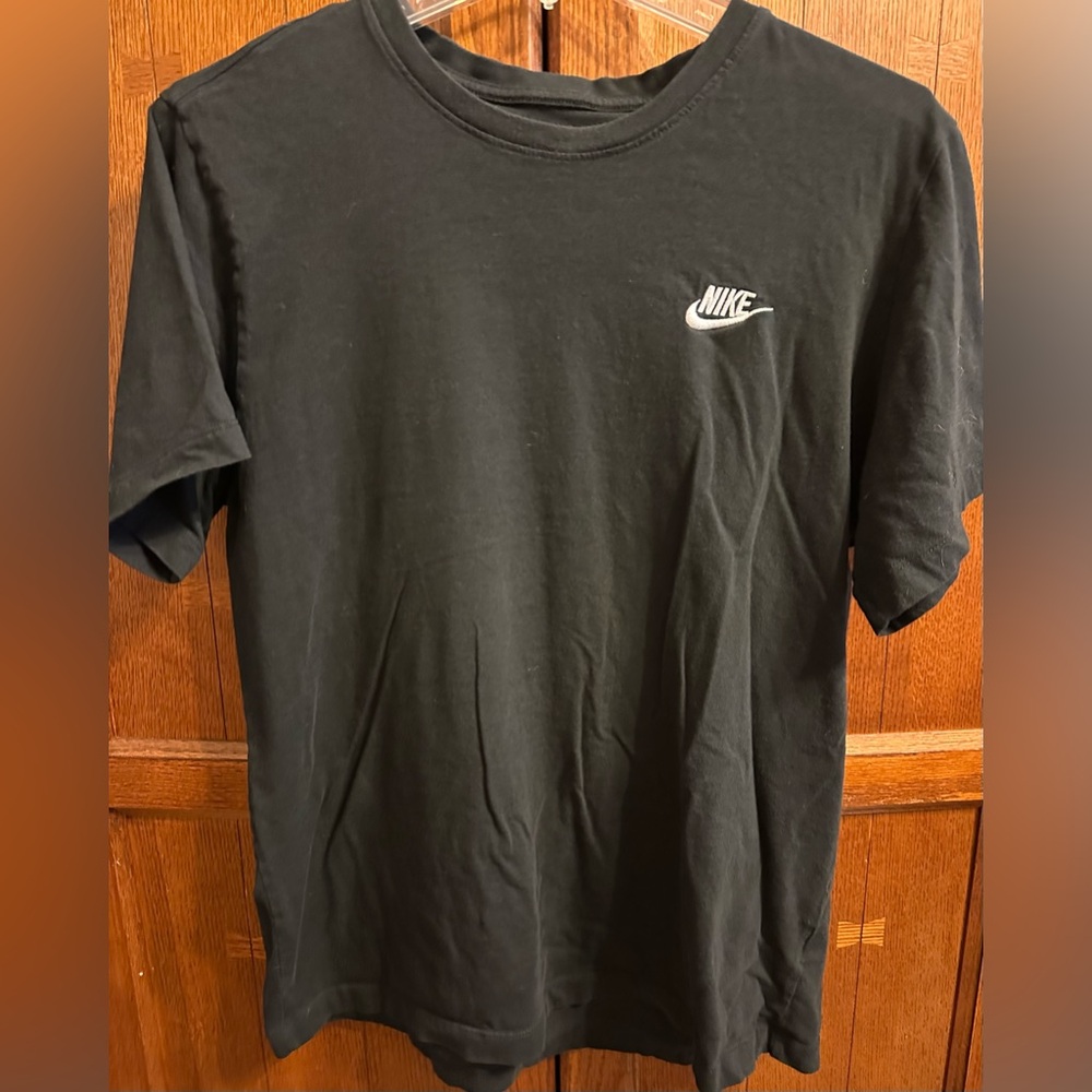 Boy’s Nike Black Short Sleeve Tee Casual Cotton Size Large